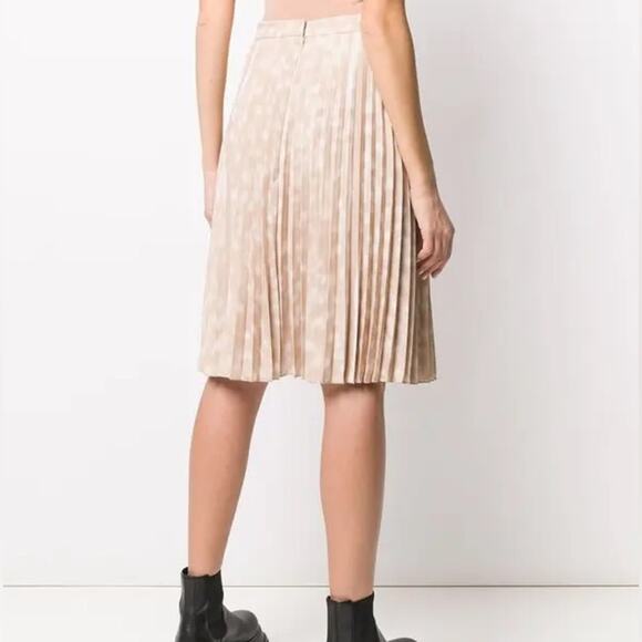 Burberry Rersby Spotted Deer Print Pleated Skirt NWOT - Picture 2 of 12